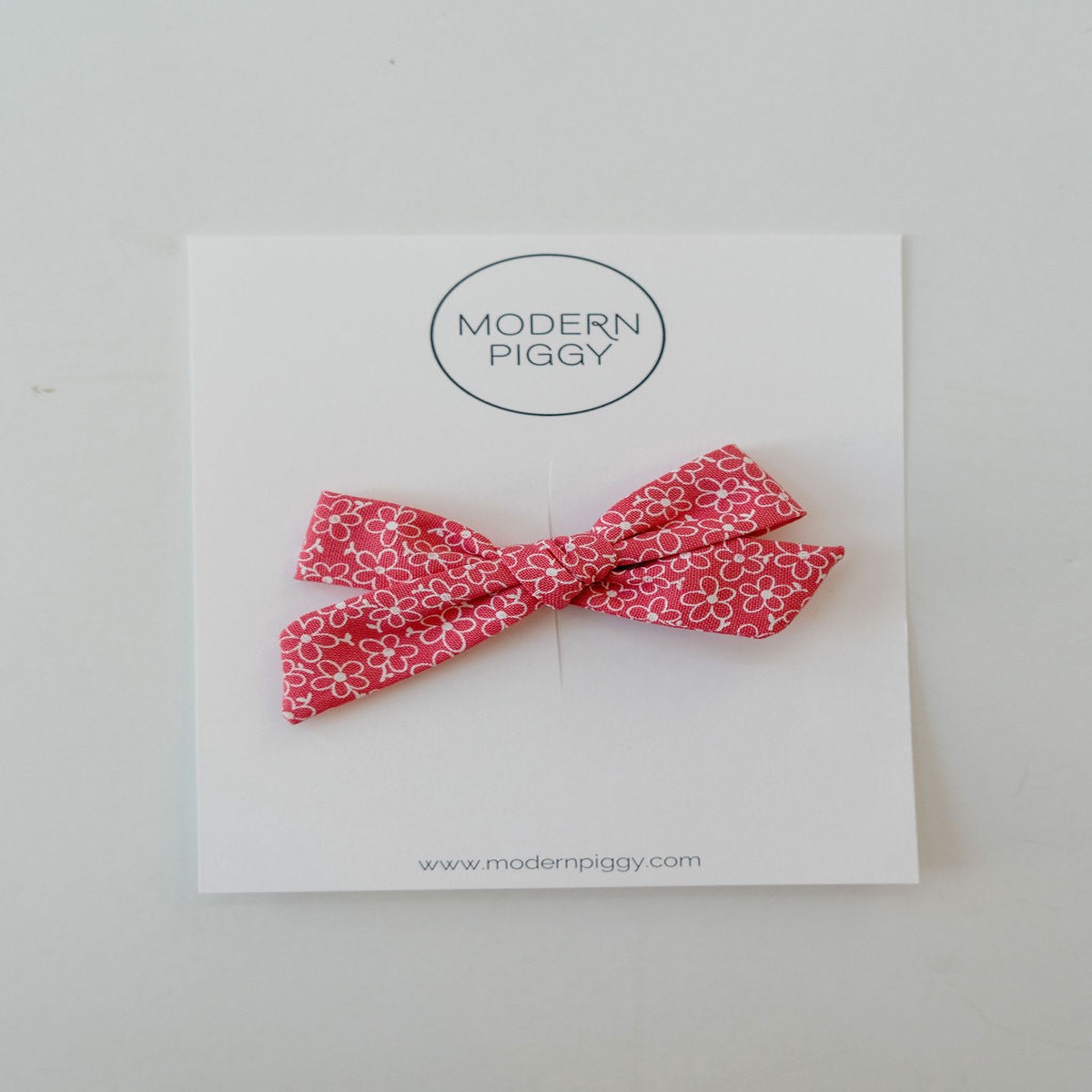 Bloomberry Hand-tied Bow