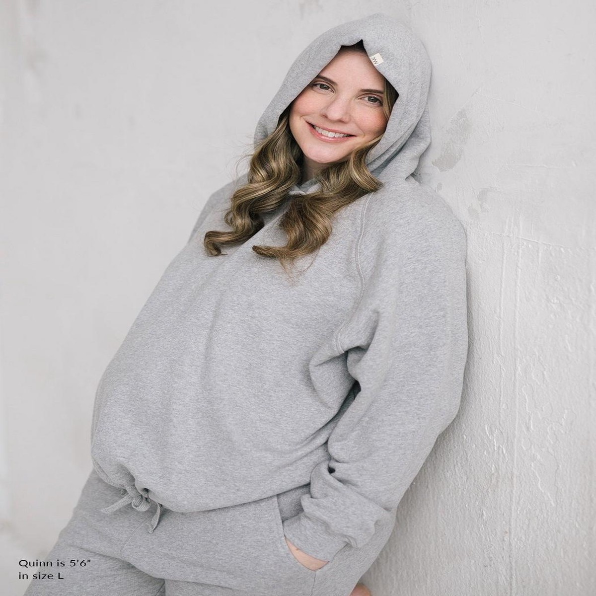 The Womens Relaxed Hoodie - Heather Grey
